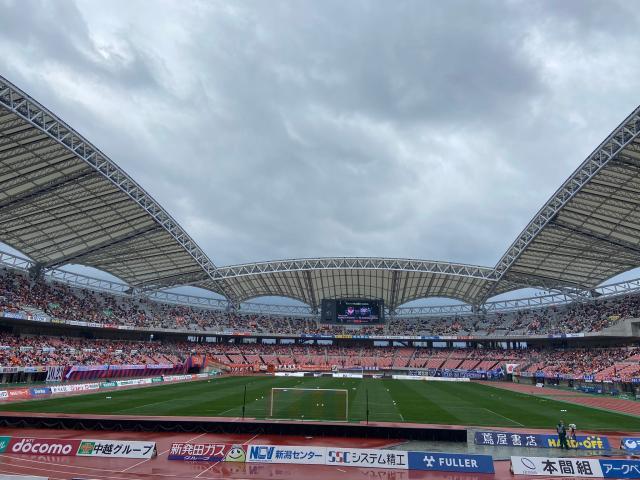 NBA直播-郑大世上场了!看看日本J2冠军最后一个主场比赛