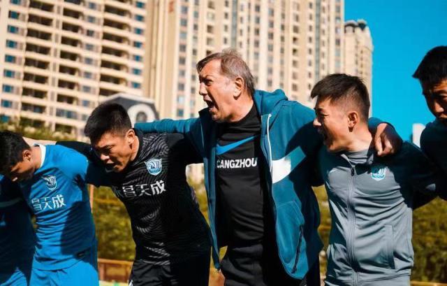 世界杯直播-萨布利奇东欧撒网喜忧参半 挖角豪门扩增外教团队