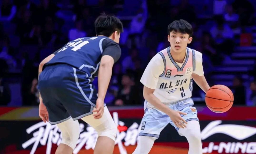 歇大了？徐杰拿下全明星MVP后3场比赛合计得4分，2场得分挂零